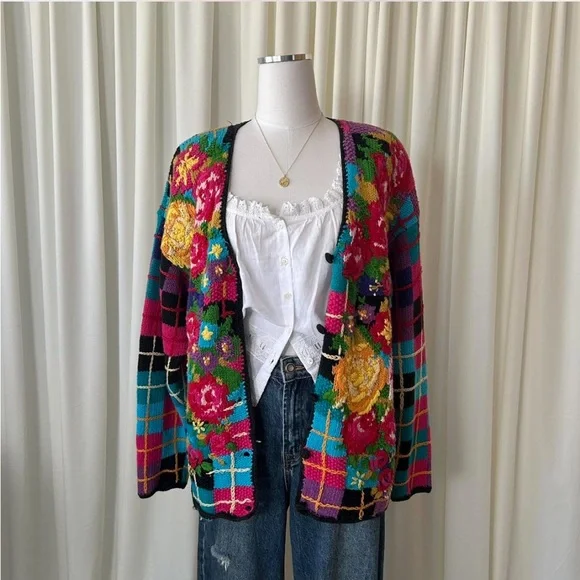 VTG 80s/90s Casual Corner Grandma Core Floral Embroidered Cardigan Knit Sweater. - Picture 4 of 8
